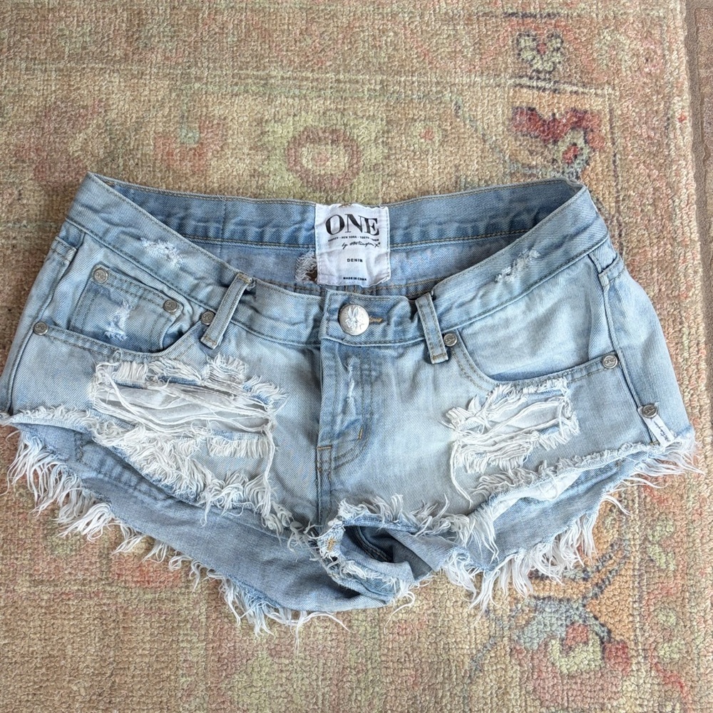 One Teaspoon Bonitas Faded Blue Frayed Denim Shorts